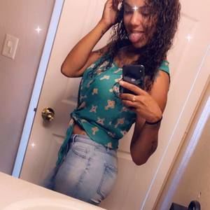 Meet your Posher, Marissa